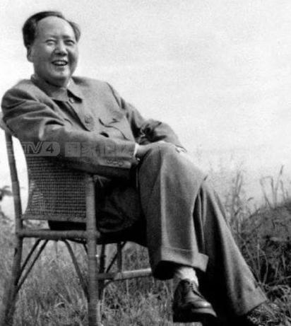 给毛主席做了20多年保健医生的徐涛，被人问：主席的日常习惯，放医院体检单上是不是