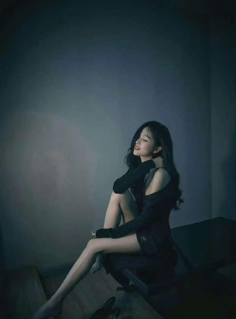 吴宣仪这次镜头感很强，简单造型反而更容易让人记住，镜头感比想象中更强