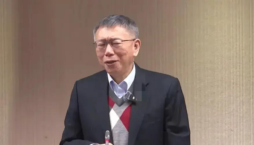 郑丽文接掌国民党后，蓝营氛围明显热络起来。1月31日中常委改选，49人抢29席，