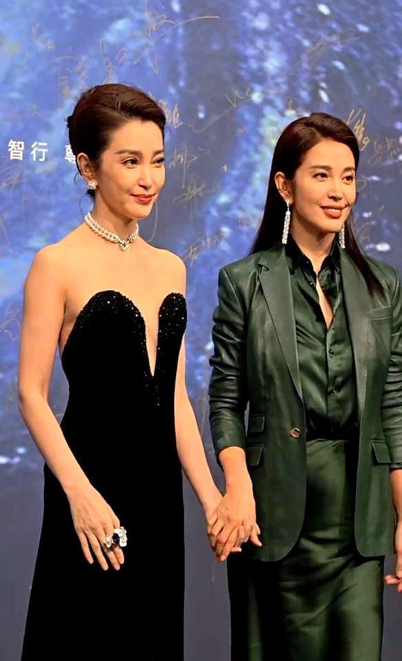 赵丽颖解约和颂！当初的“合伙人”美梦，原来不过是李雪的一张牌。别再信什么“合