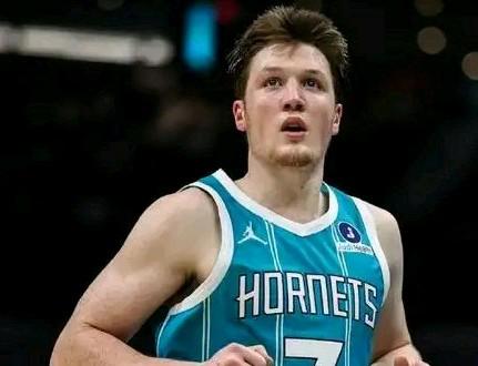 近19战16胜！黄蜂客场为何会29分血洗东部第二凯尔特人？看完秒懂……说实话