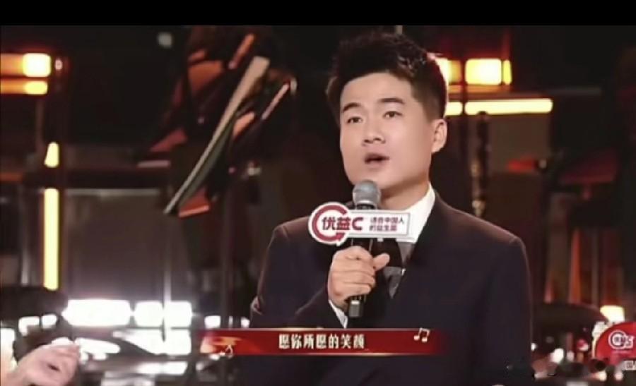 董宇辉给给所有电视台上了一课！办跨年晚会，满屏的电视台，都比他专业。准备时间