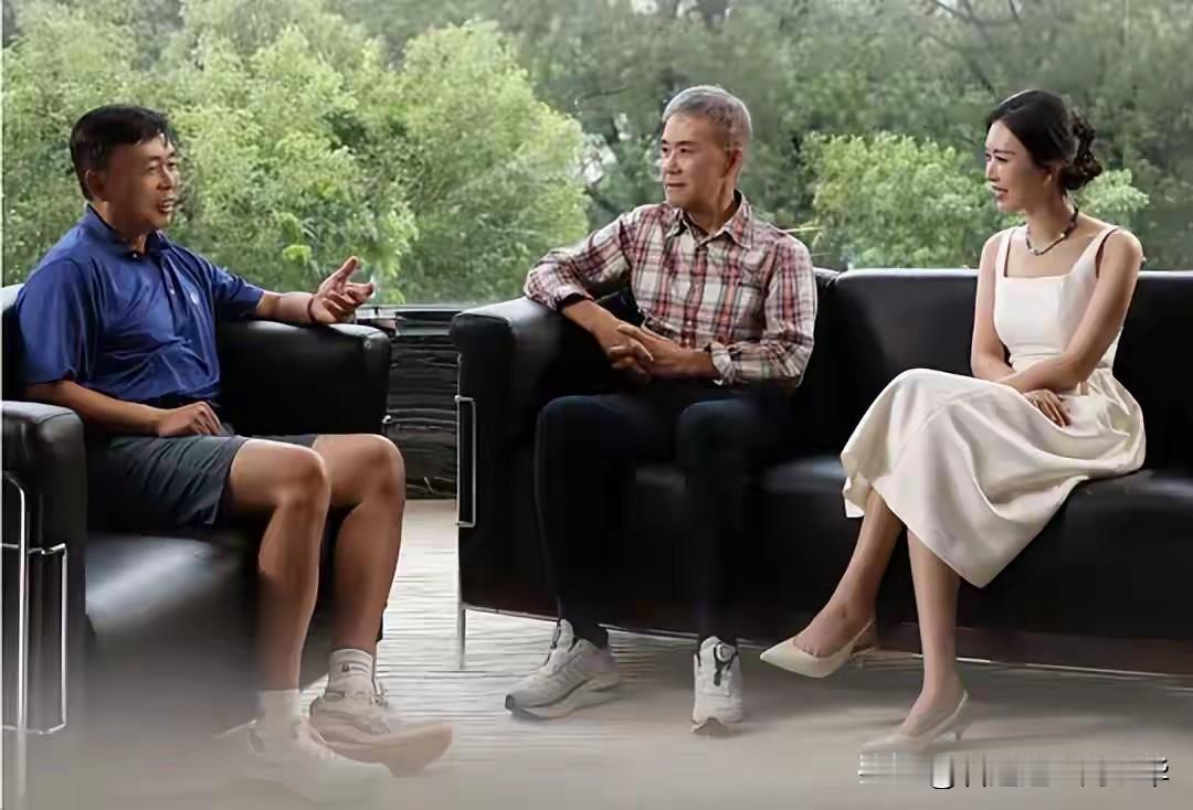 看了段永平和王石还有田朴珺的访谈，感觉真是让人唏嘘，王石面对着段永平，非常落