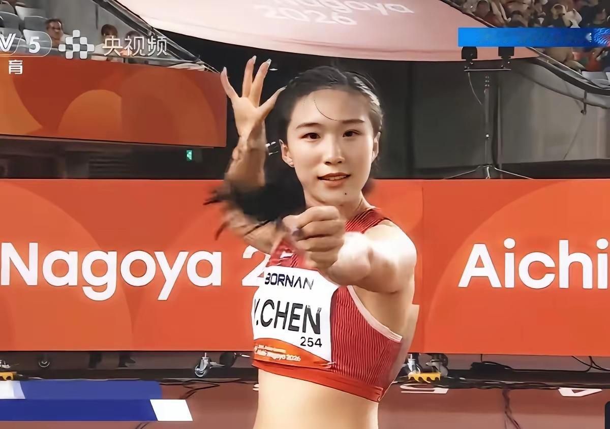 陈妤颉，161.5。别小看这半个厘米。百米赛道上，她比梅丽莎矮半截指头，