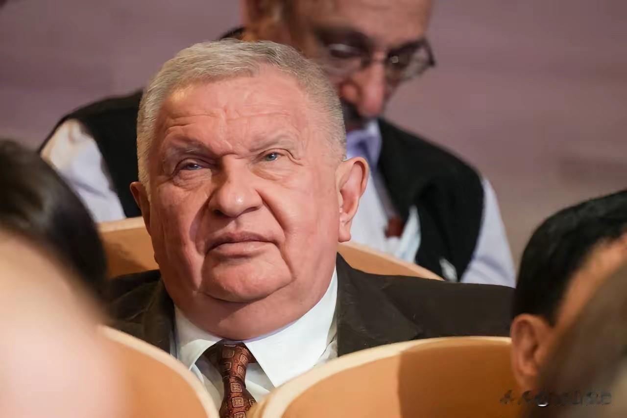 看到俄罗斯表态愿做中国“资源基地”，我特意去查了查数据，好家伙，这关系确实不一般