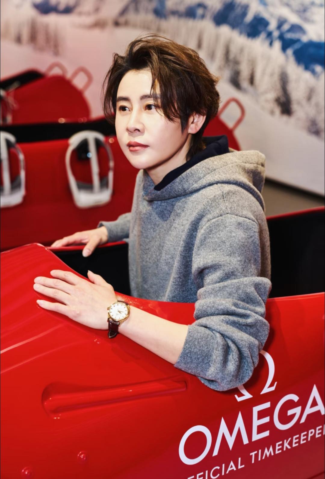 王濛曾说自己非常赞成一句话：不幸的童年是需要用一生去治愈的，但是还有后面一句