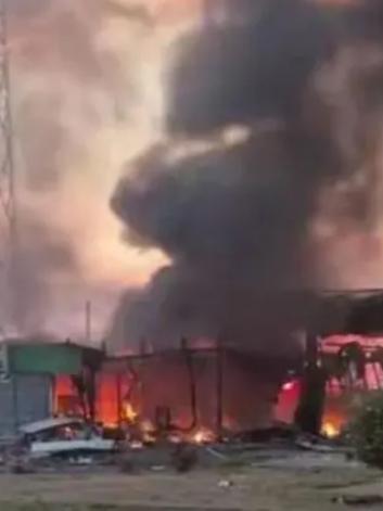 俄罗斯这回不炸军事基地，不轰指挥中枢，就盯着乌克兰遍地都是的加油站往死里打。两