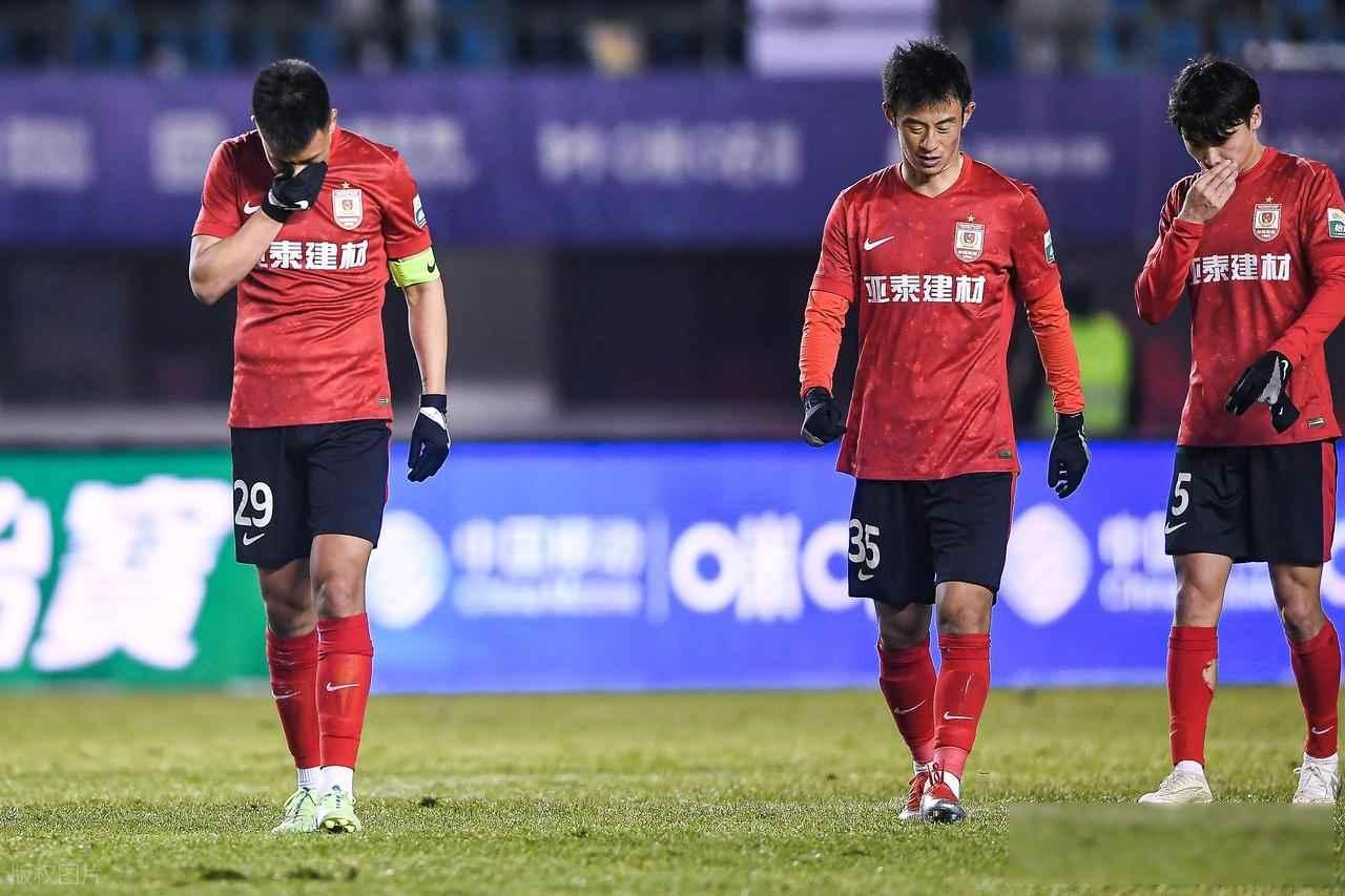 意外！史上最混乱的一届中超要来了？多支球队已进入洗牌2025年冬天，中超多支球