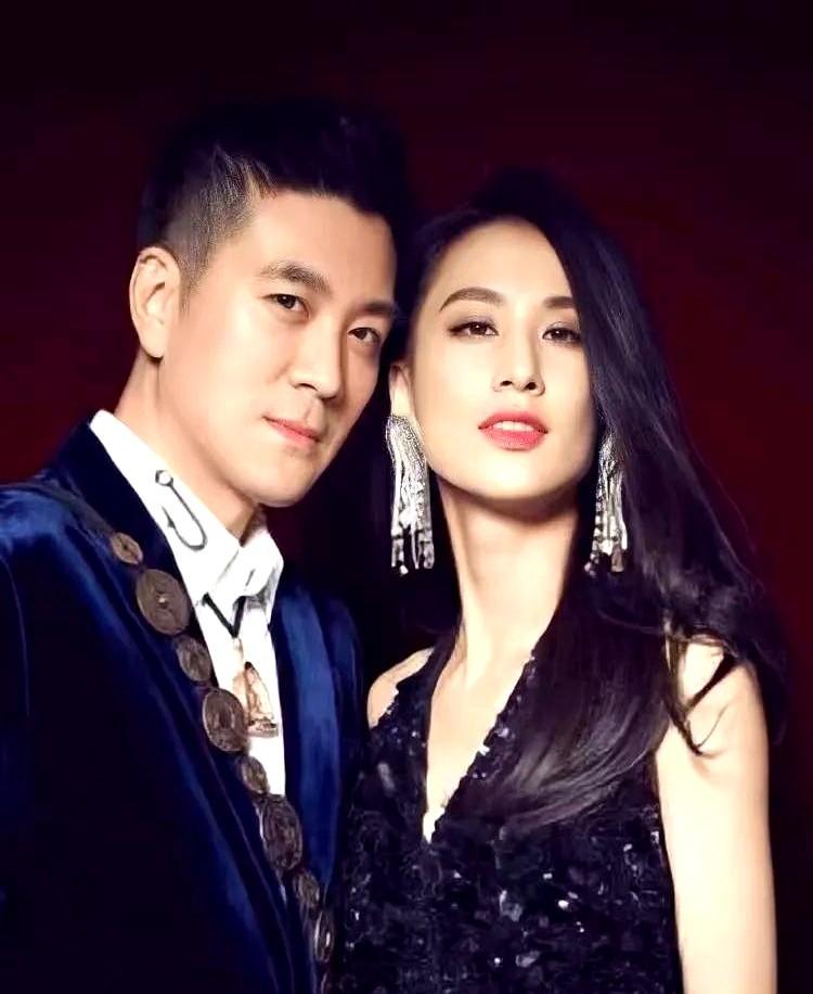 现在最后悔的人，估计是杨子了吧，和黄圣依离婚才几个月，黄圣依转头就跟别人