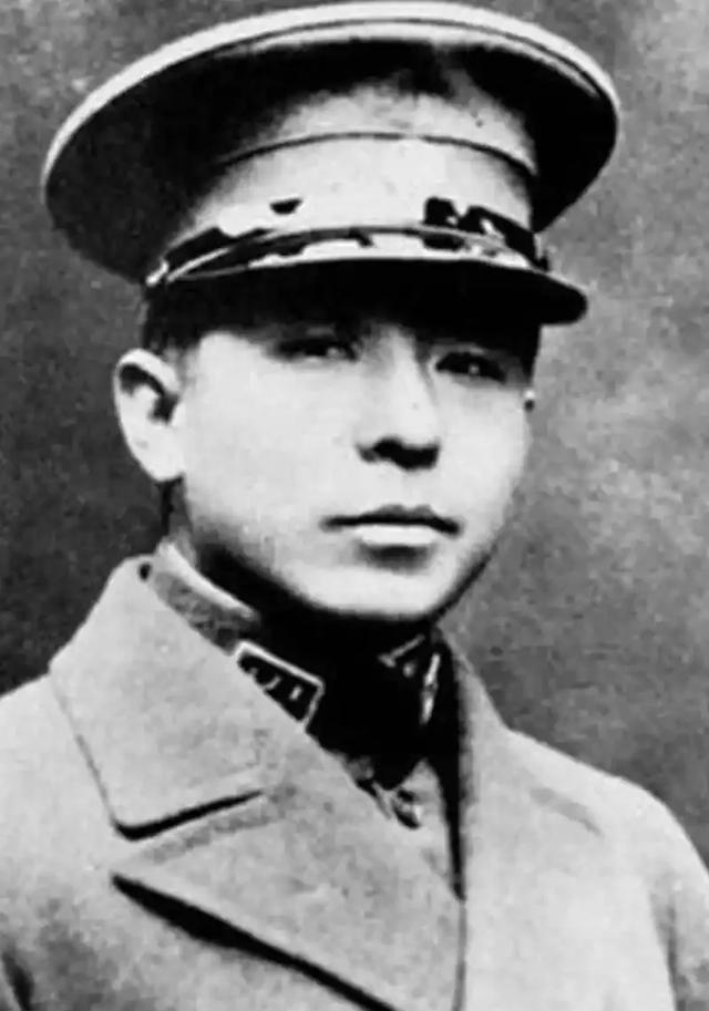 张学良临终前向家人吐露：蒋介石至死不肯原谅他，并非仅仅因为西安兵谏，而是那夜华清