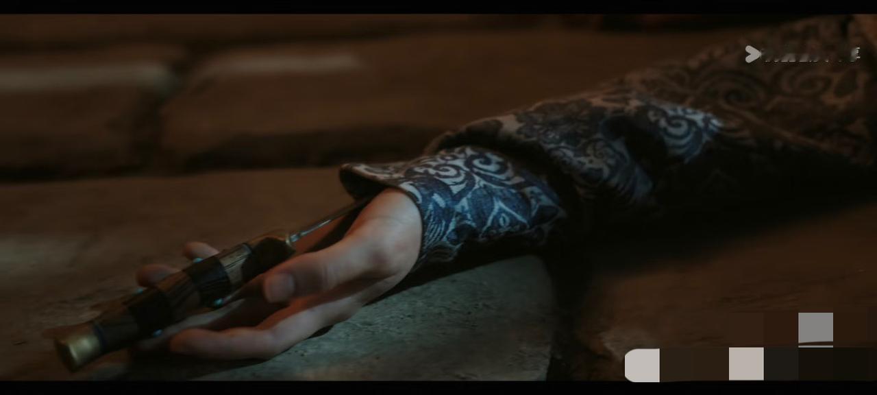 《长安二十四计》：说说顾玉怎么杀的看守他的侍女。上一集顾玉向看守侍女要了一把小