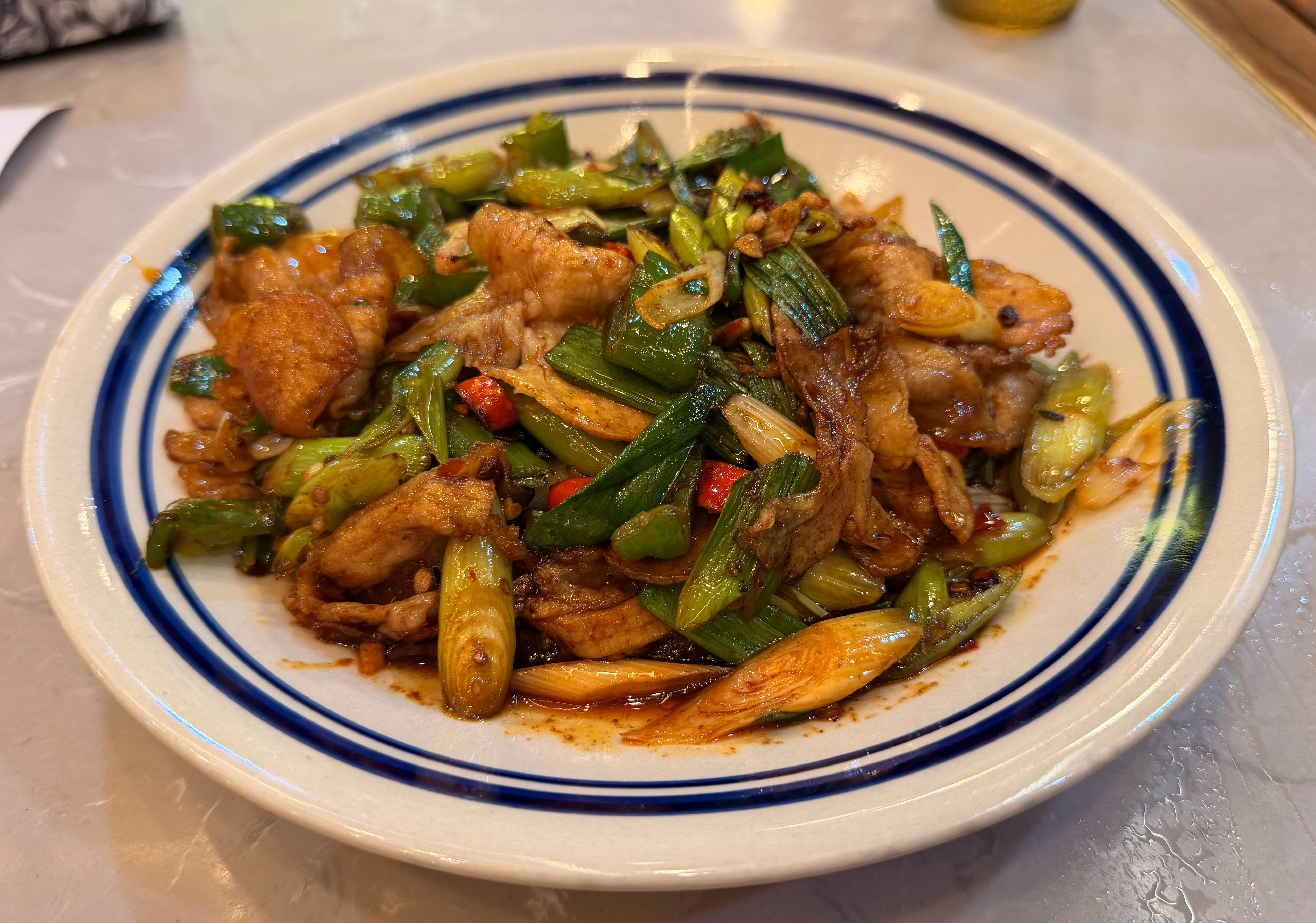 今天二刷点了回锅肉和尖椒鸡丁想要店名的看评论区美食分享