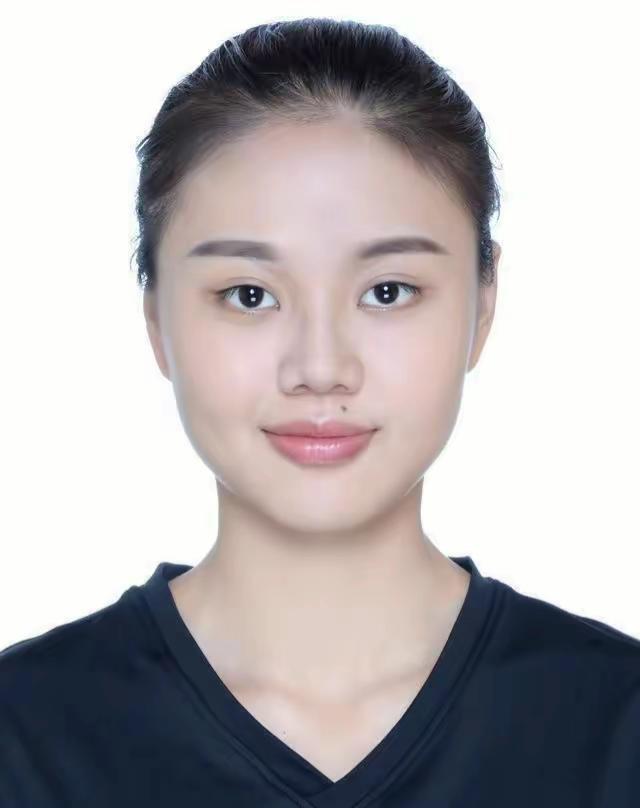 龚翔宇同志简介龚翔宇，1997年4月21日生于江苏连云港，身高1.88米，司职