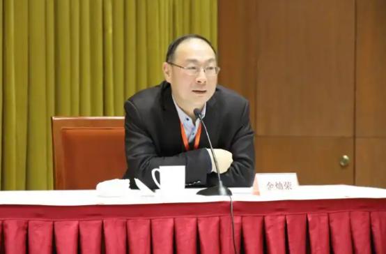 金灿荣的警告不是空穴来风：中俄合作再热乎，也别忘了莫斯科的第一优先级永远是自己的