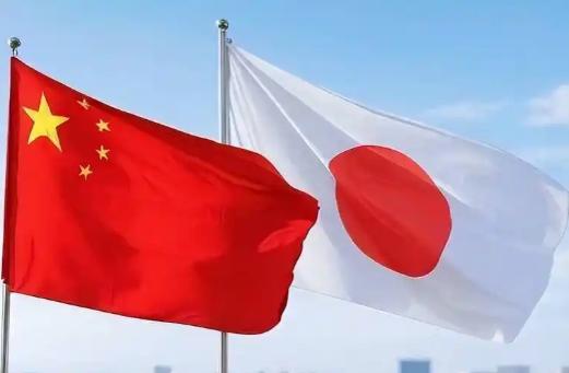 为什么要让对方开第1枪，如果日本要是在第一时间内发射上百甚至上千枚的导弹。那这第