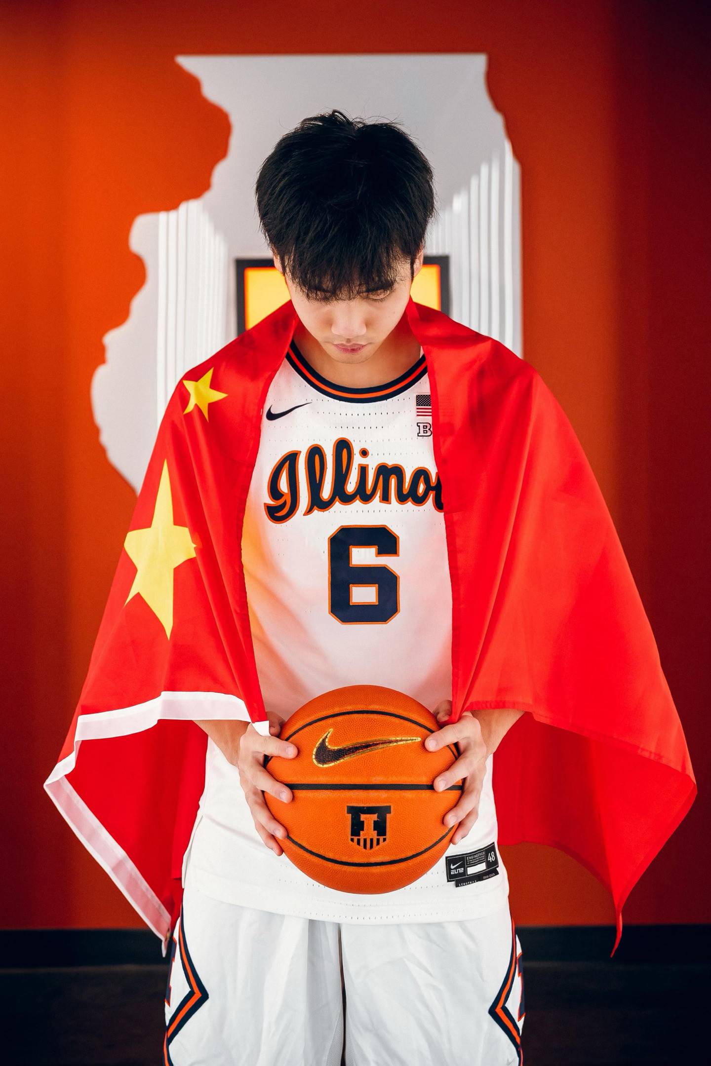 NCAA中国旅美小将，耐高五星高中生张博源完成了对伊利诺伊大学（厄巴纳香槟分