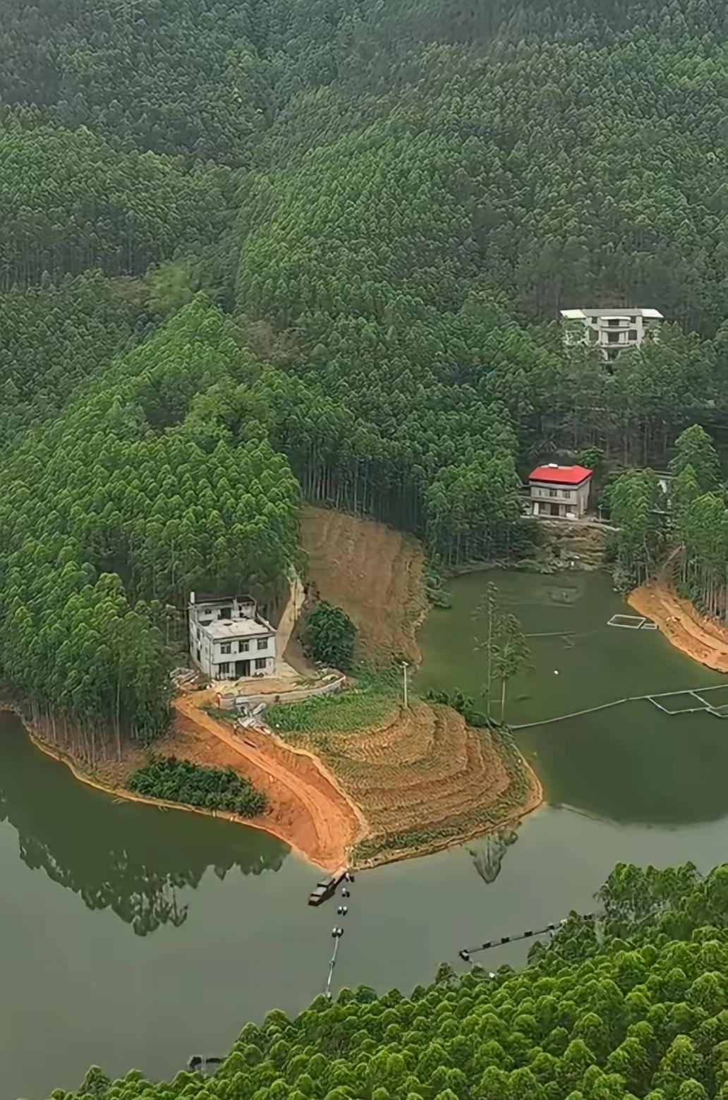 三兄弟分家，你觉得哪套房子好些？