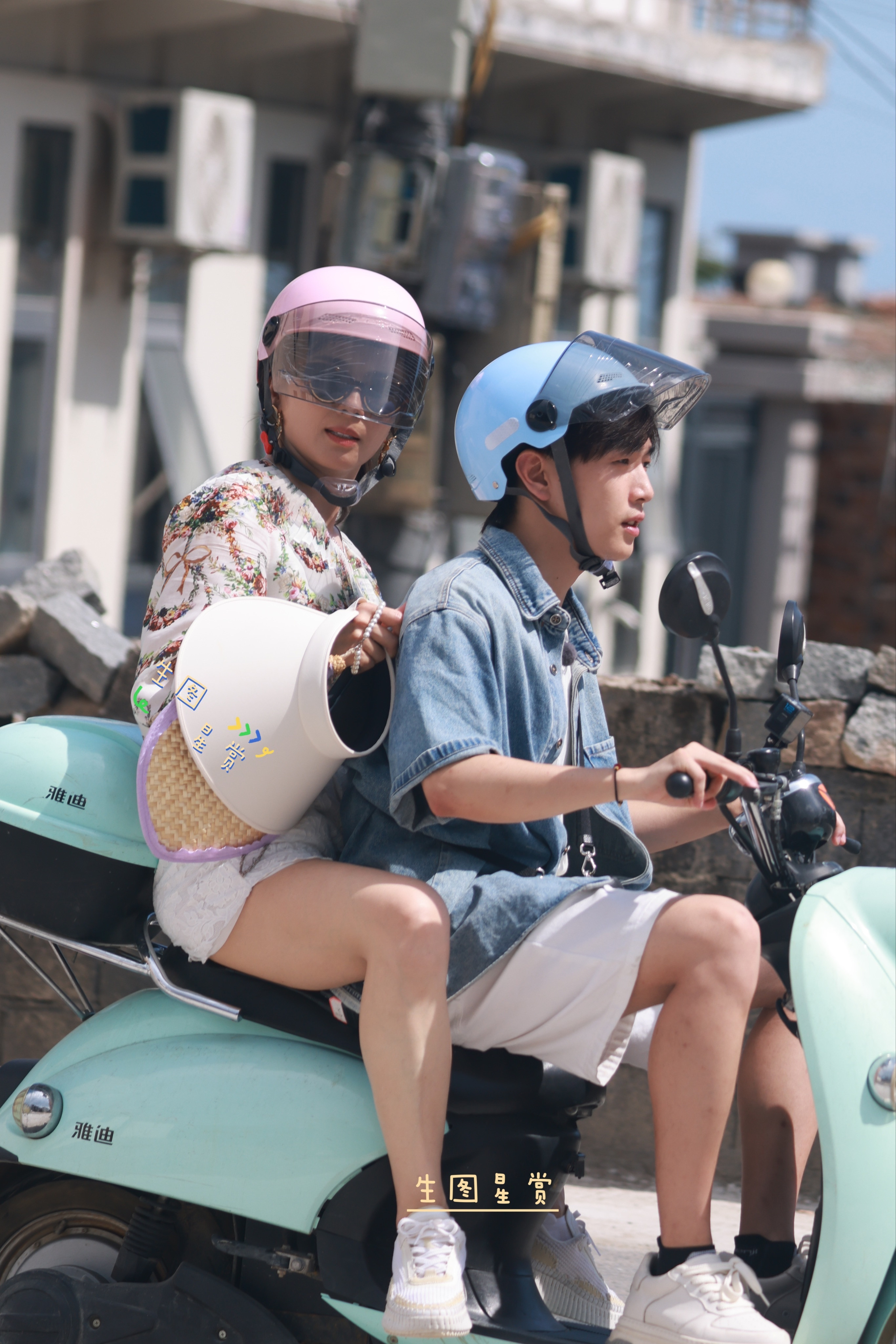 刘涛250810海角88号录制路透，坐在小电摩上兜风的涛姐画面好美🛵刘