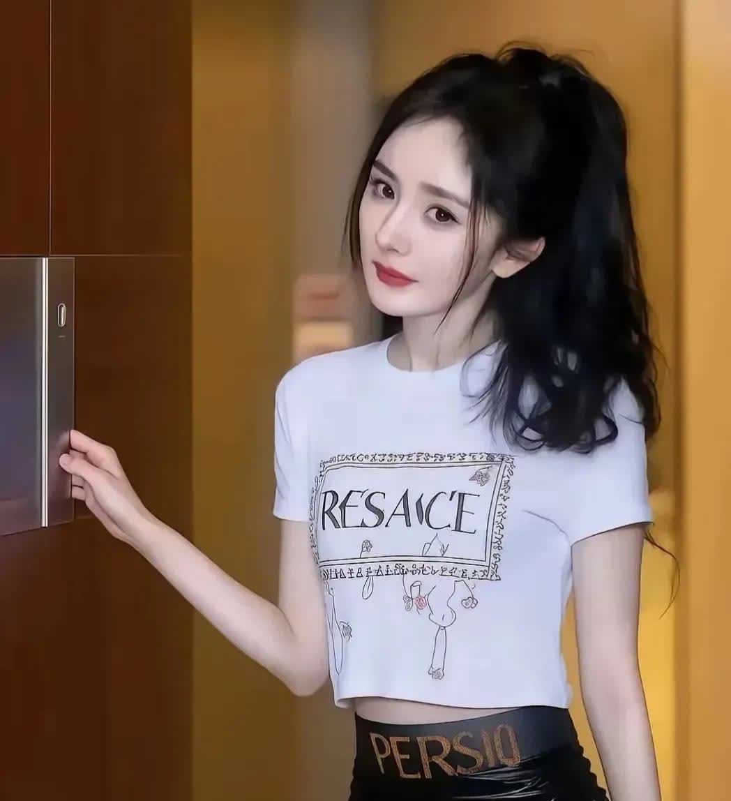 全网都在疯传！杨幂188分的颜值也太绝了，内娱顶流女明星，美商真是太高了吧！