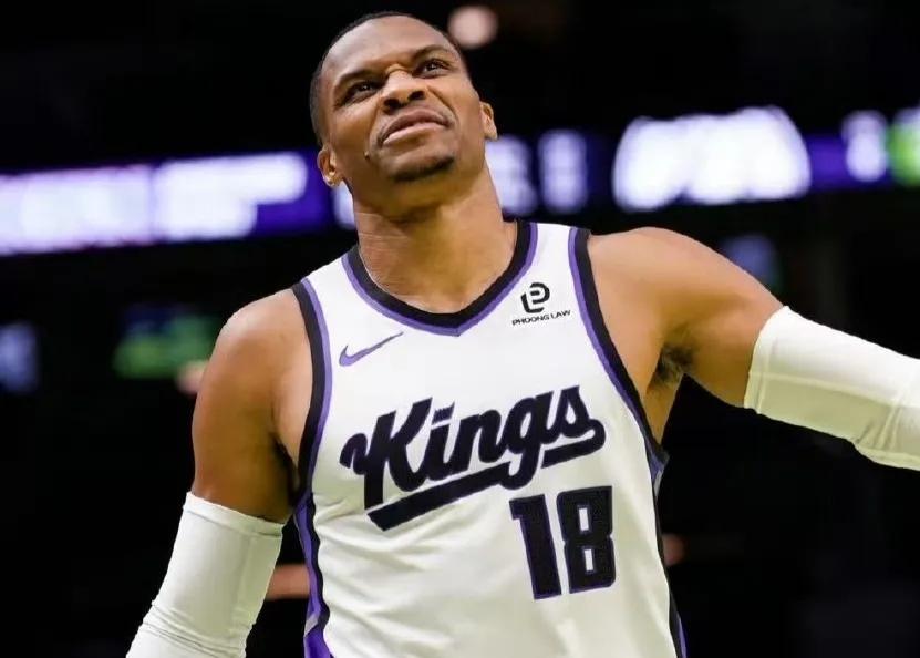 少爷放开抡吧看看国王这帮烂泥扶不上墙的人你还犹豫啥？拉文神一场鬼一场德罗