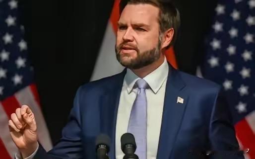 美国副总统威胁中国，高志凯教授一句话反击，14亿人底气十足在国际辩论中，高志