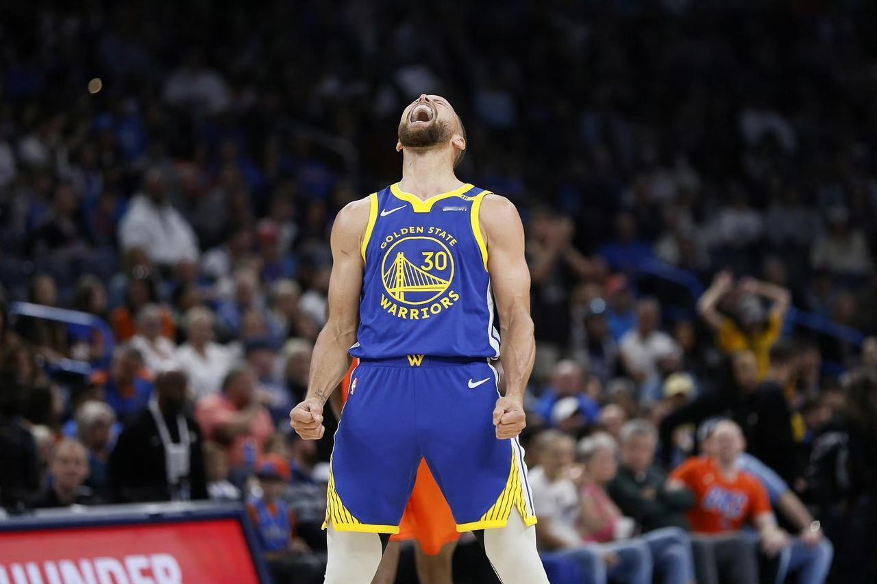 库里在金洲的羁绊太深了，短期内损失绝对巨大可是其他球队，甚至联盟高层不会管这个