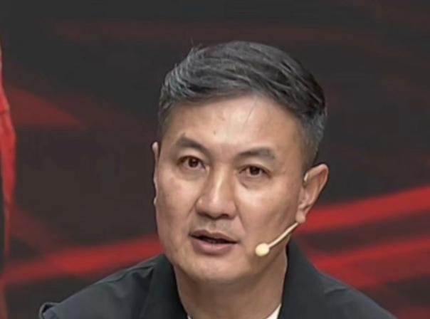 泰山0-3海港之后，徐阳说了一段话，句句扎心。不是骂，是把伤口撕开了给你看。