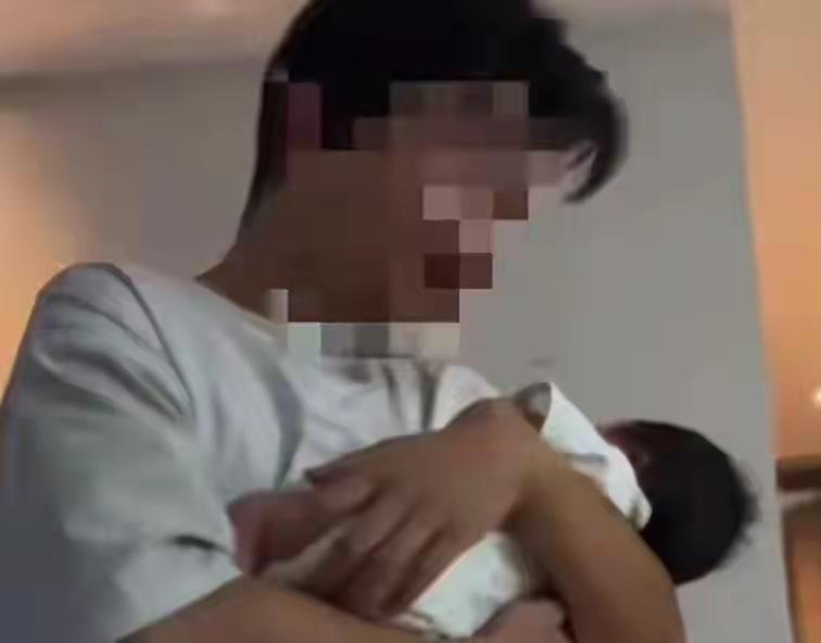 婴儿呛奶夭折母亲患重度抑郁太让人心疼了，希望这位妈妈能被温柔接住，一定要好好照顾