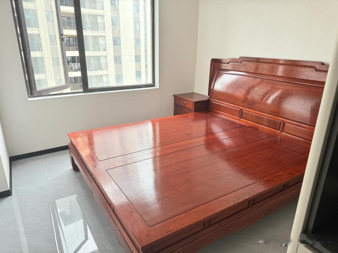 这怎么办啊🤔父母偏偏要帮置办家具，打开门进来一看，天都感觉要塌了！这跟自己想