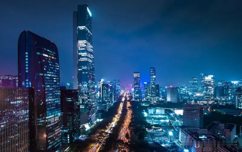 深圳一公司补班安排遭举报后取消额外假，律师称涉嫌违法2025年9月27日，深圳