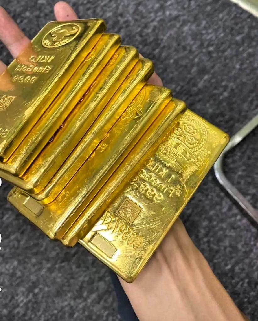 手里囤金的真得慌了！11月1日这新规一落地，黄金哪是不能买，是投资黄金的“隐性