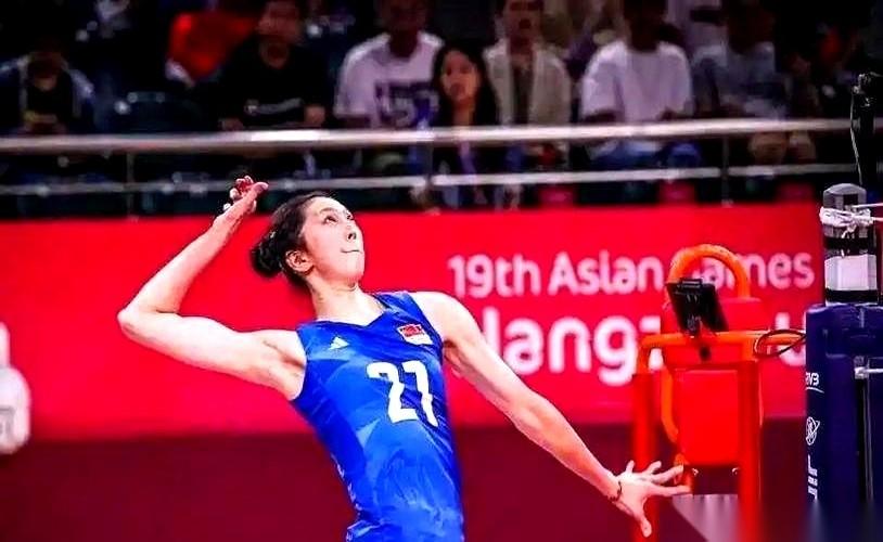 一听说老队员走了，好多人心里都咯噔一下吧？觉得队里的顶梁柱没了，这下完了。我跟