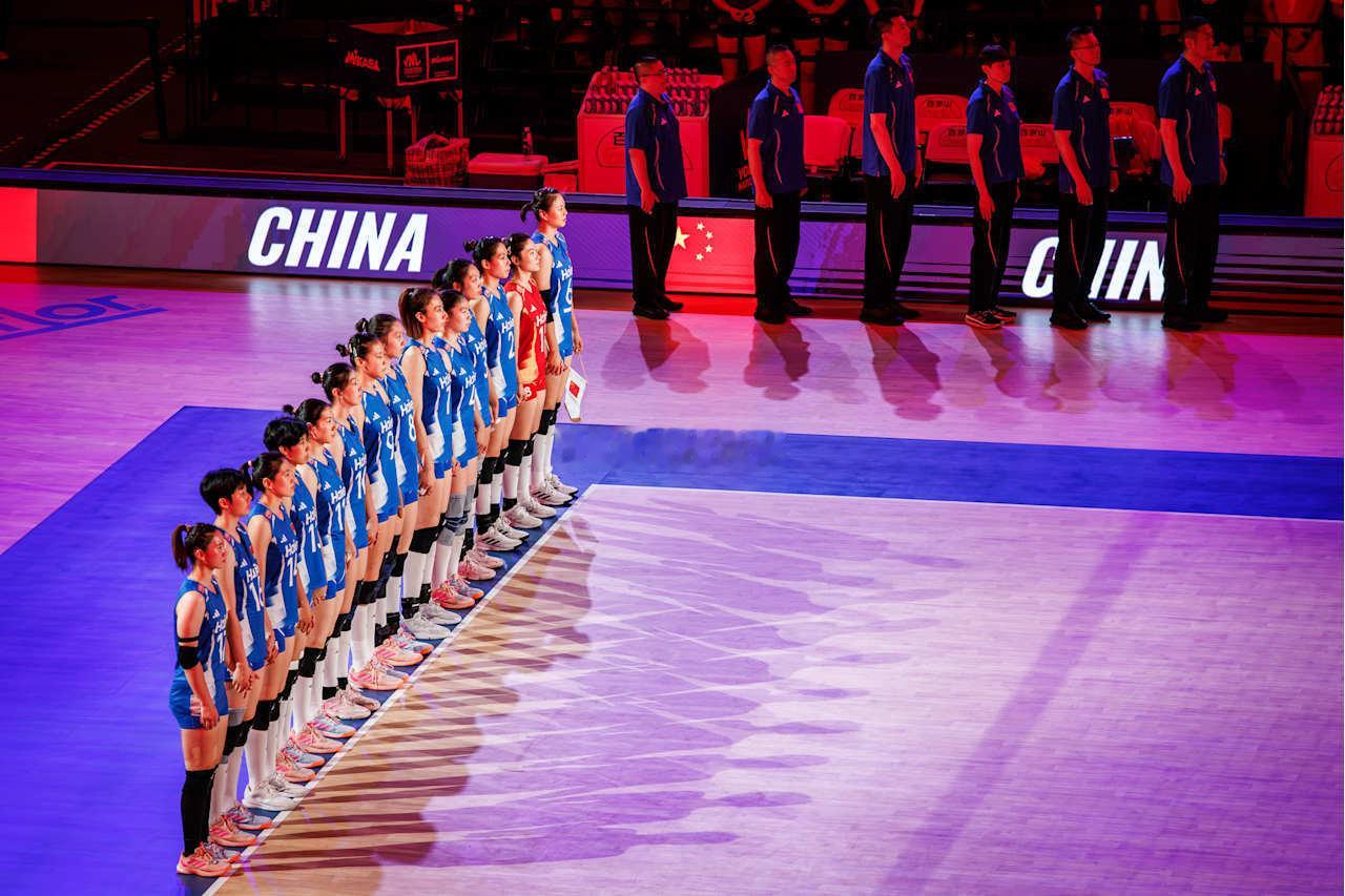 中国女排3-0乌克兰女排中国女排个人得分统计庄宇珊：18分（40扣15中3失误0