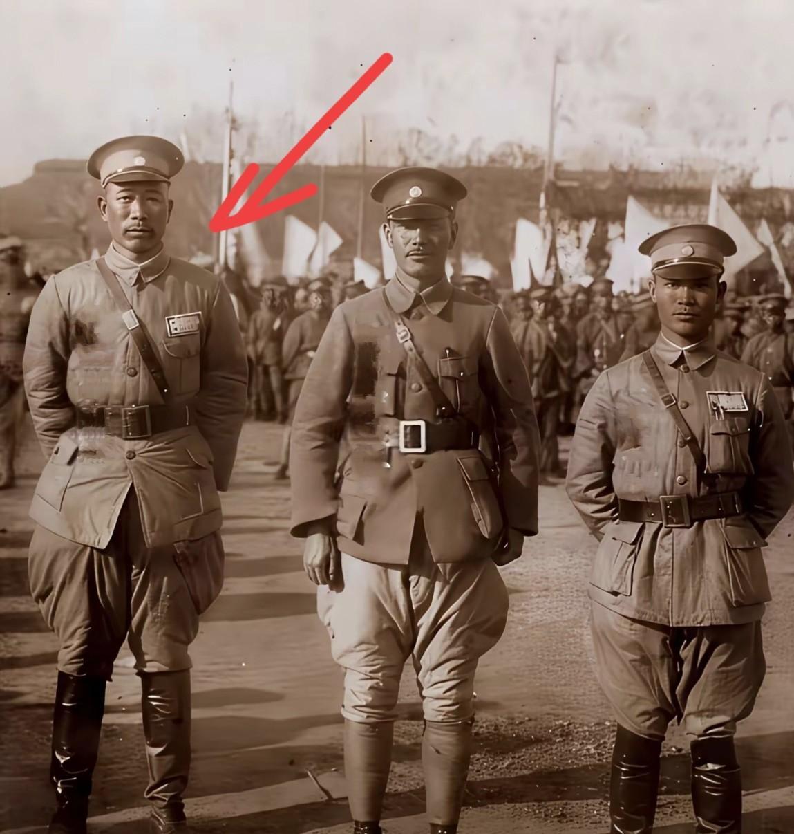 旁边这位是谁？[？？？]
