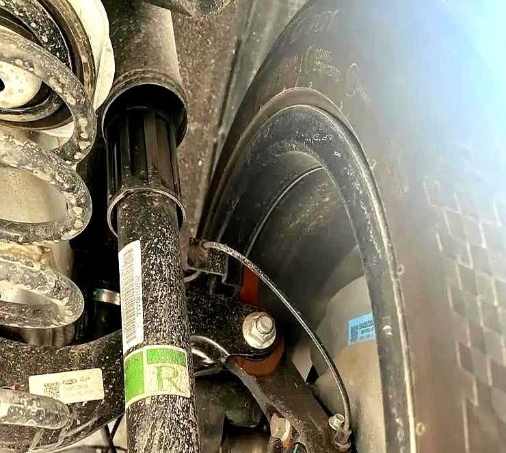 兄弟们，现在新车变天了！！这位兄弟才提的新车三个月，今天来做首次
