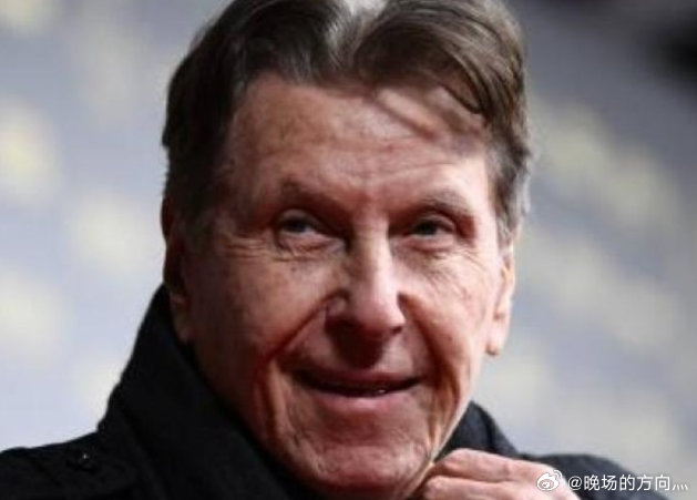 世体：扎哈维将观战巴萨vs马竞，并与弗里克和莱万商谈未来据报道，巴萨主帅弗里克与