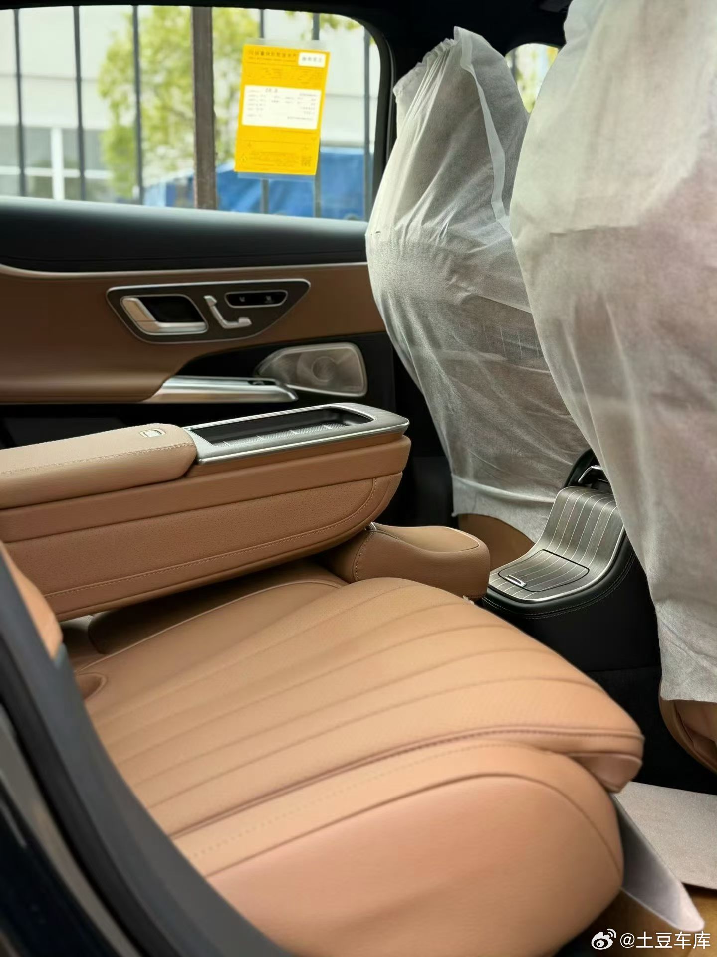 最新拿下2026款奔驰E300L豪华立标2026年4月上牌200公里准新车原