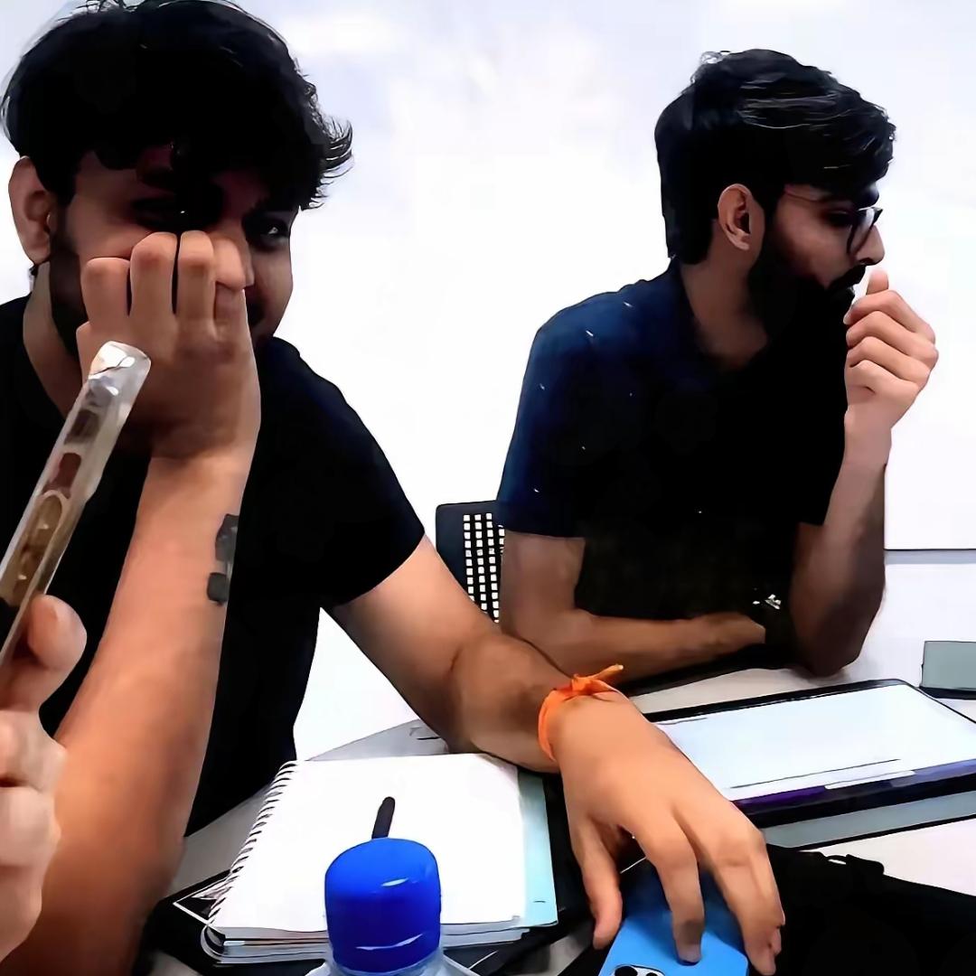 在中国的印度人已经开始瑟瑟发抖，感觉天塌发慌了！近日，深圳这波操作真是太提气