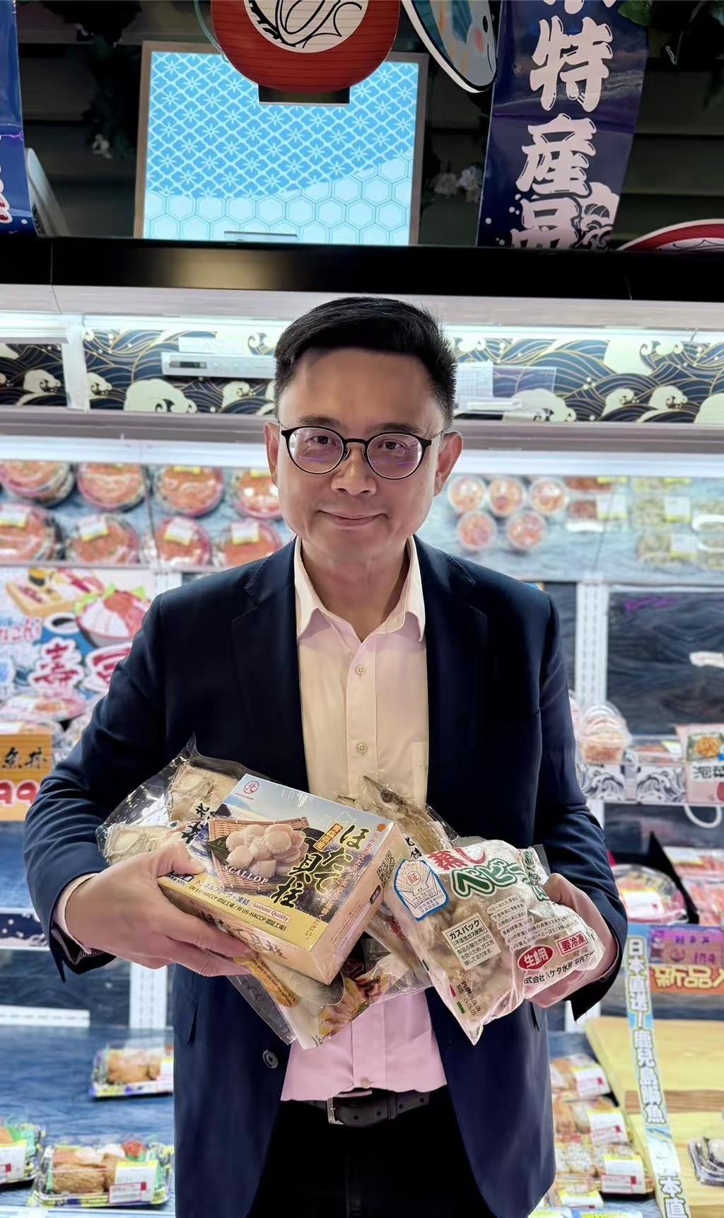 下一个收拾的可能就是赖瑞隆？大陆再次暂停进口日本水产后，赖瑞隆第一时间跑到超