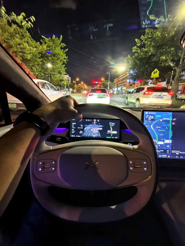 12000公里小鹏P7＋智能车机不吐不快先说缺点1，有一段时间，5.5系统的