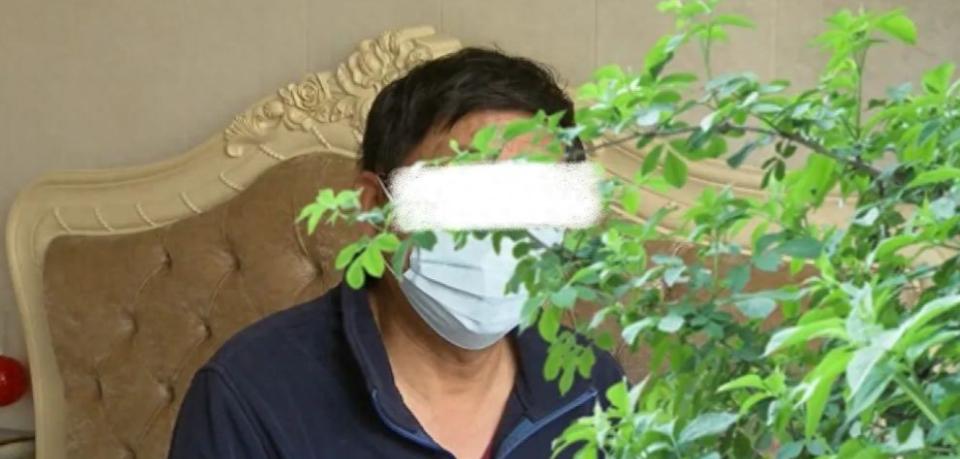 2018年，上海56岁的徐先生已经单身20多年，经人介绍认识了50岁的蒋女士。两