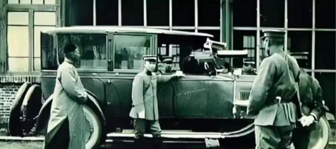 这是1922年，张作霖定制的“奉天一号”12缸防弹车，当时售价3.5万美元。该车