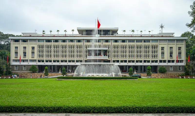一位在越南做贸易的同学称，如今越南对中国释放出善意。其一，越南的轨道开始与我国接