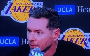 NBA常规赛，湖人116-114战胜太阳。本场比赛，贾里德-范德比尔特出战15