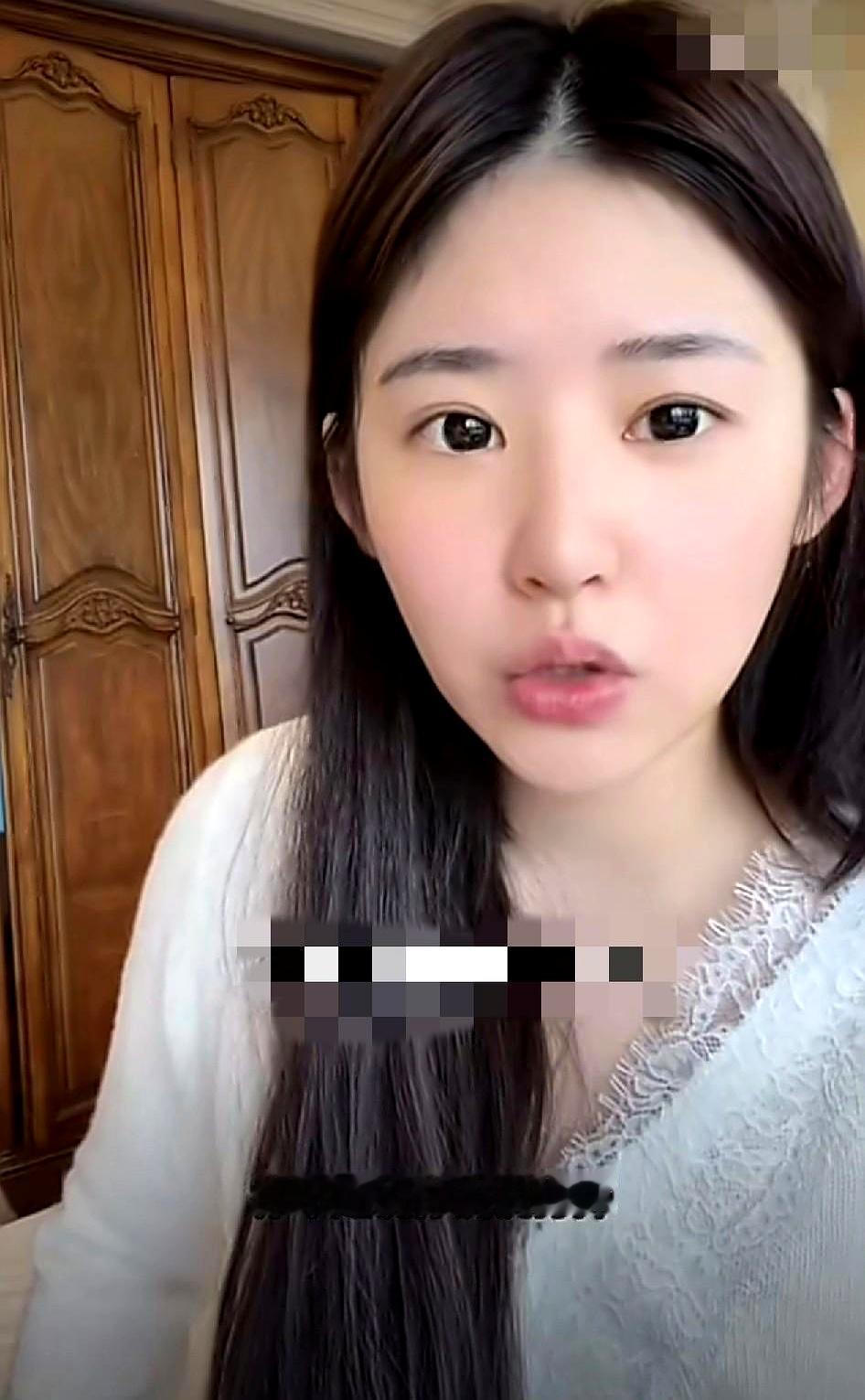 11万一条！黄一鸣竟把女儿当“王思聪私生女”卖流量，直播哭穷骂王思聪，他却在海