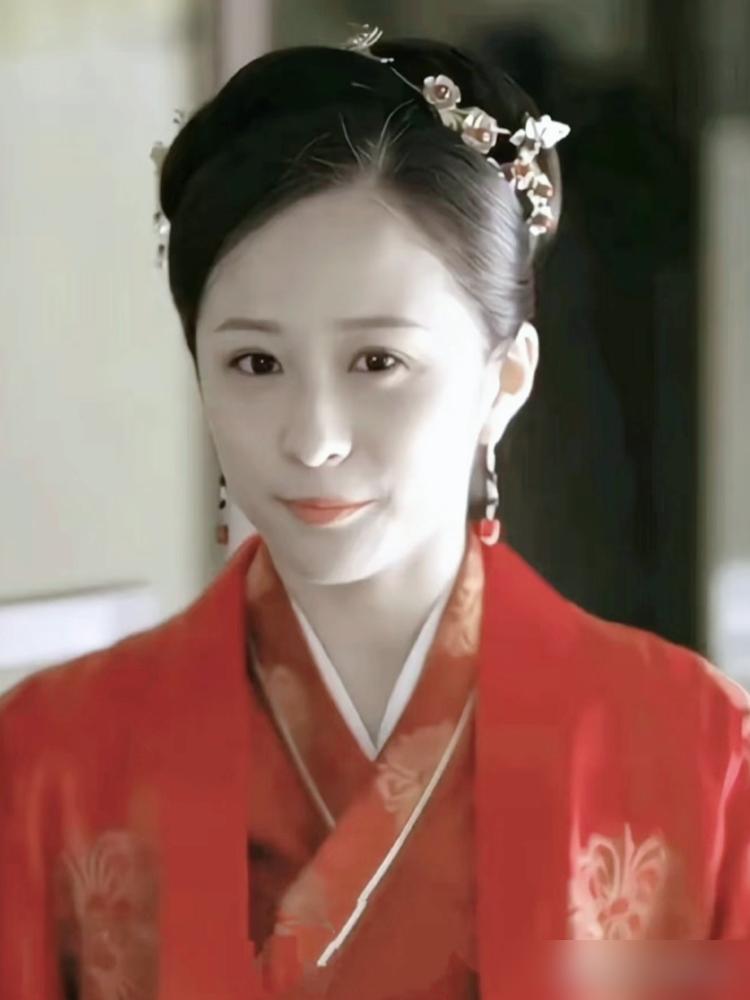 那个贤妻海氏，亲手把避子汤端到通房嘴边。她就这么盯着，看通房丫鬟羊毫一滴不