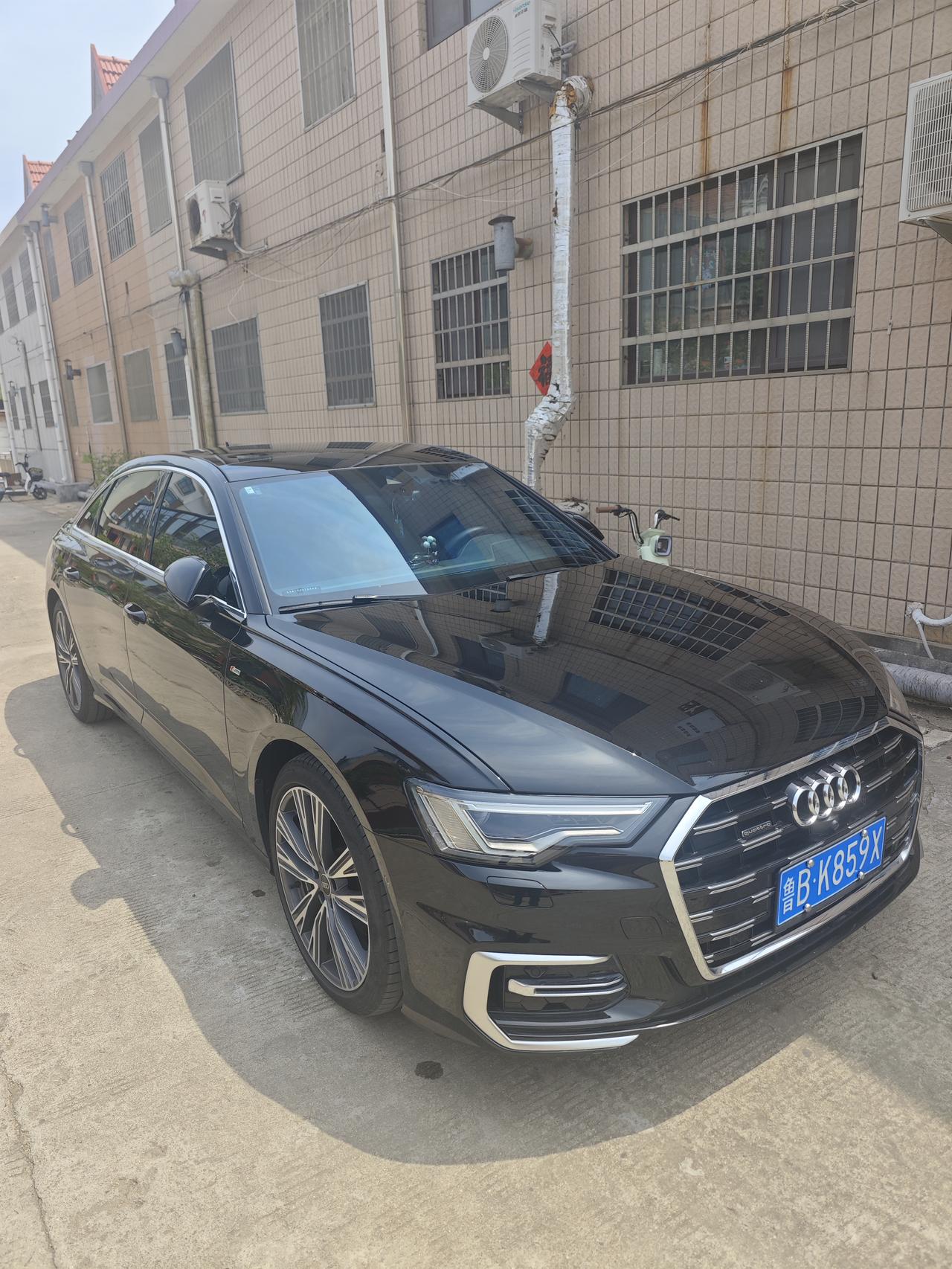 买二手车的违章记录还是必须要查的，不然钱已经给了原车主之后，却发现车子本身有不少