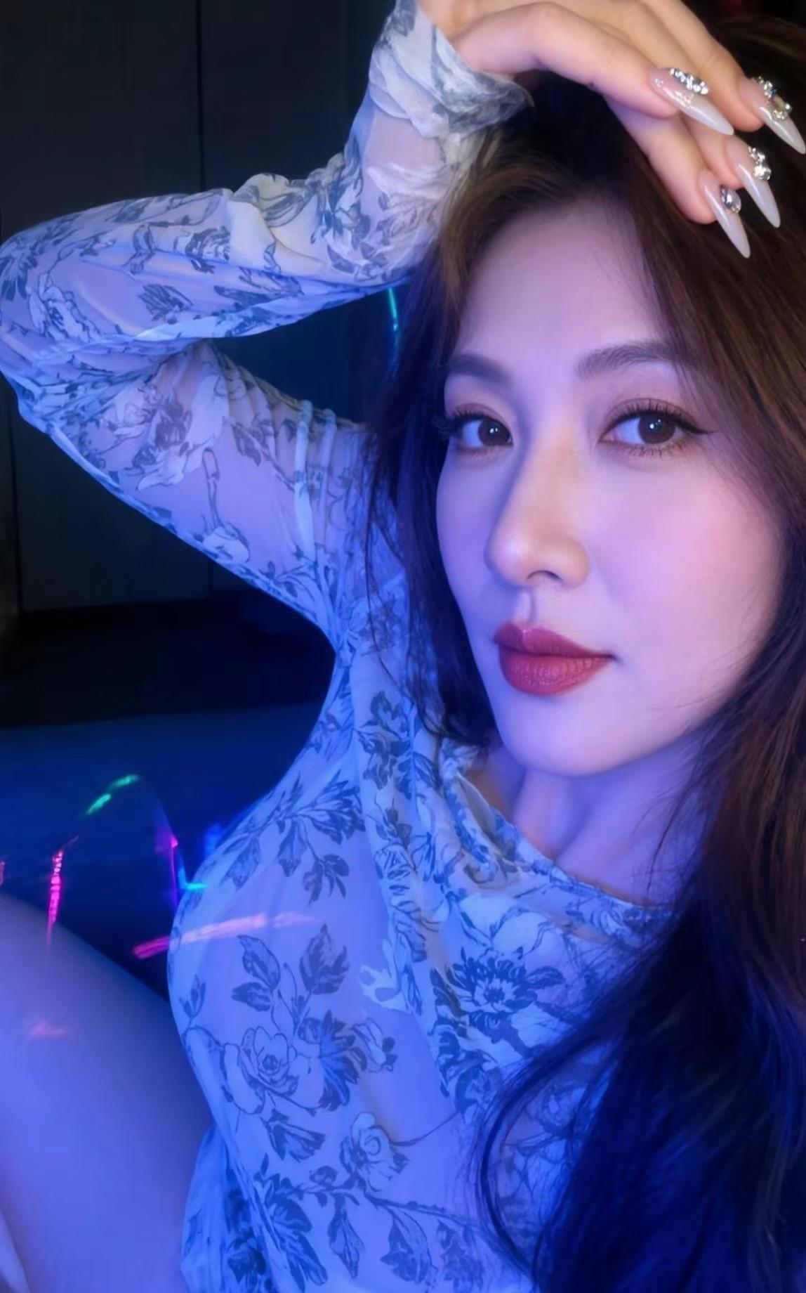 人生只有单程，没有往返，3万多天的精彩旅途中，没有彩排，也没有重播，全凭自己规划