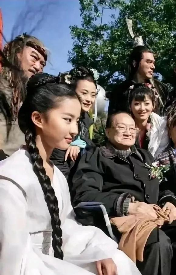 连金庸都认可的小龙女，刘亦菲的含金量还是太高了。#刘亦菲#