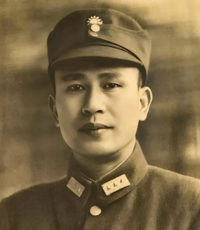 1927年，白崇禧将军长赖世璜枪决，部队缩编为师，熊式辉大骂说：“14军北伐有功